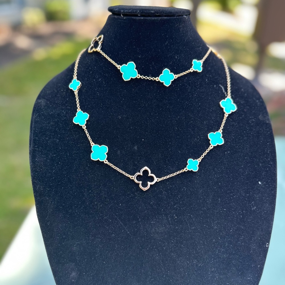 FLOWER  STATEMENT NECKLACE